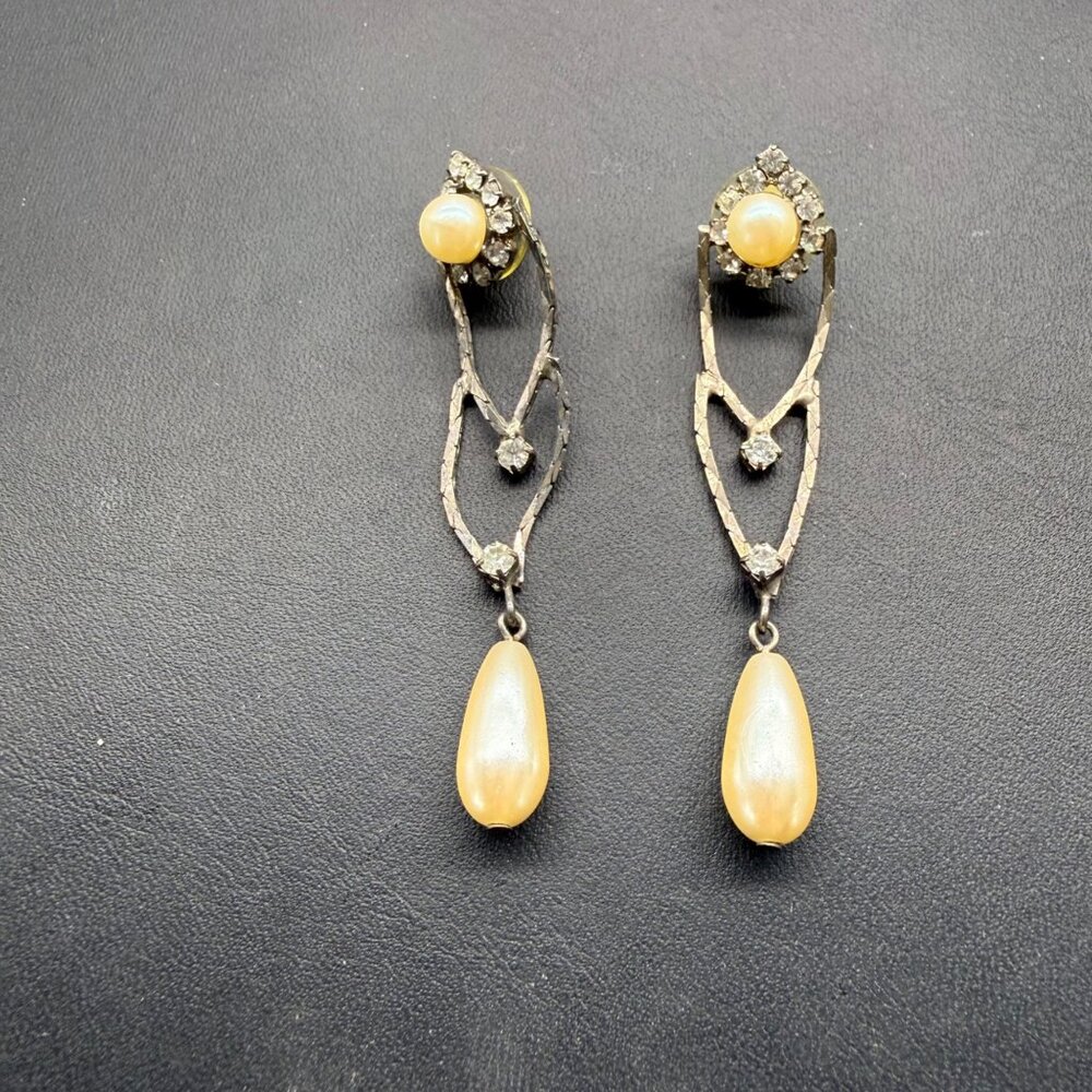 Vintage Art Deco Faux Pearl & Rhinestone Drop Earrings Silver-Tone Metal 2.5 inc